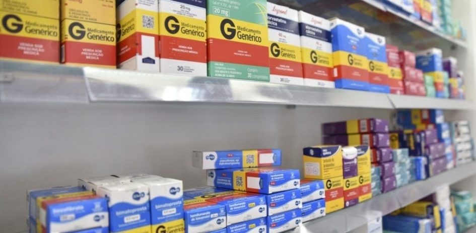 Suspensão de contratos deve elevar preços de remédios e agravar desabastecimento