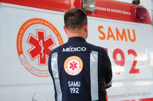 Protesto cobra solução para os problemas dos trabalhadores do Samu 