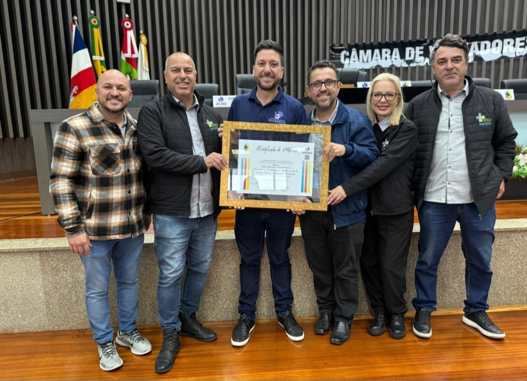 Sindisaúde recebe Moção de Reconhecimento de 50 anos de fundação da Câmara de Vereadores de Araranguá  