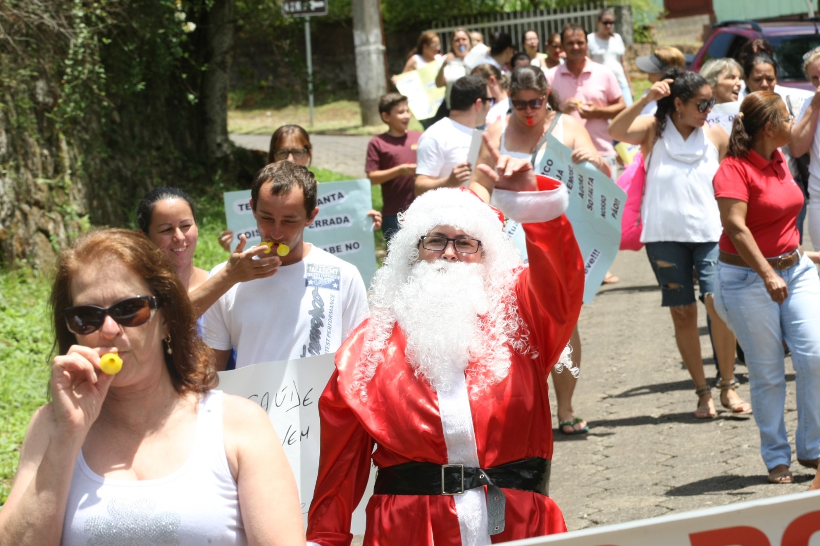Sindisaúde 50 anos - Protesto com Papai Noel no Hospital São Marcos de Nova Veneza em 14 de dezembro de 2026