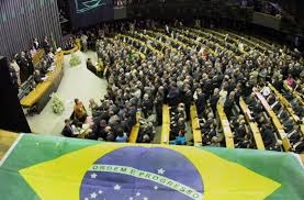 Câmara aprova MP que muda regras de acesso ao seguro - desemprego